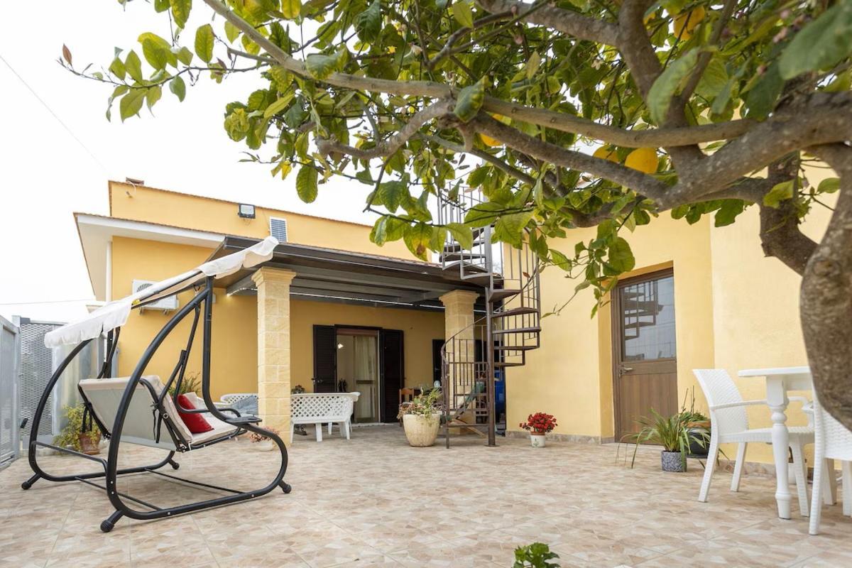 Casa Vacanze Nonna Tuzza マルサラ エクステリア 写真